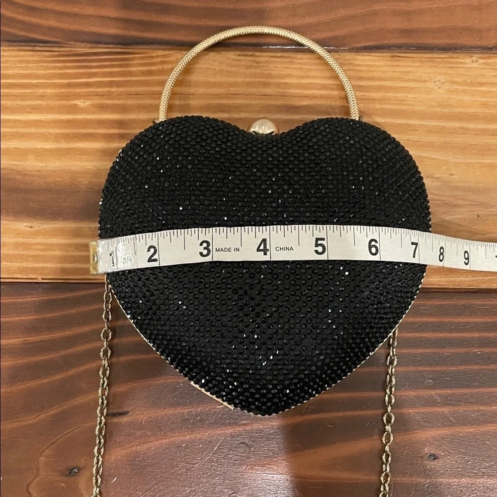 Rhinestones Black Heart-Shaped Clutch with Gold Chain and Handle
